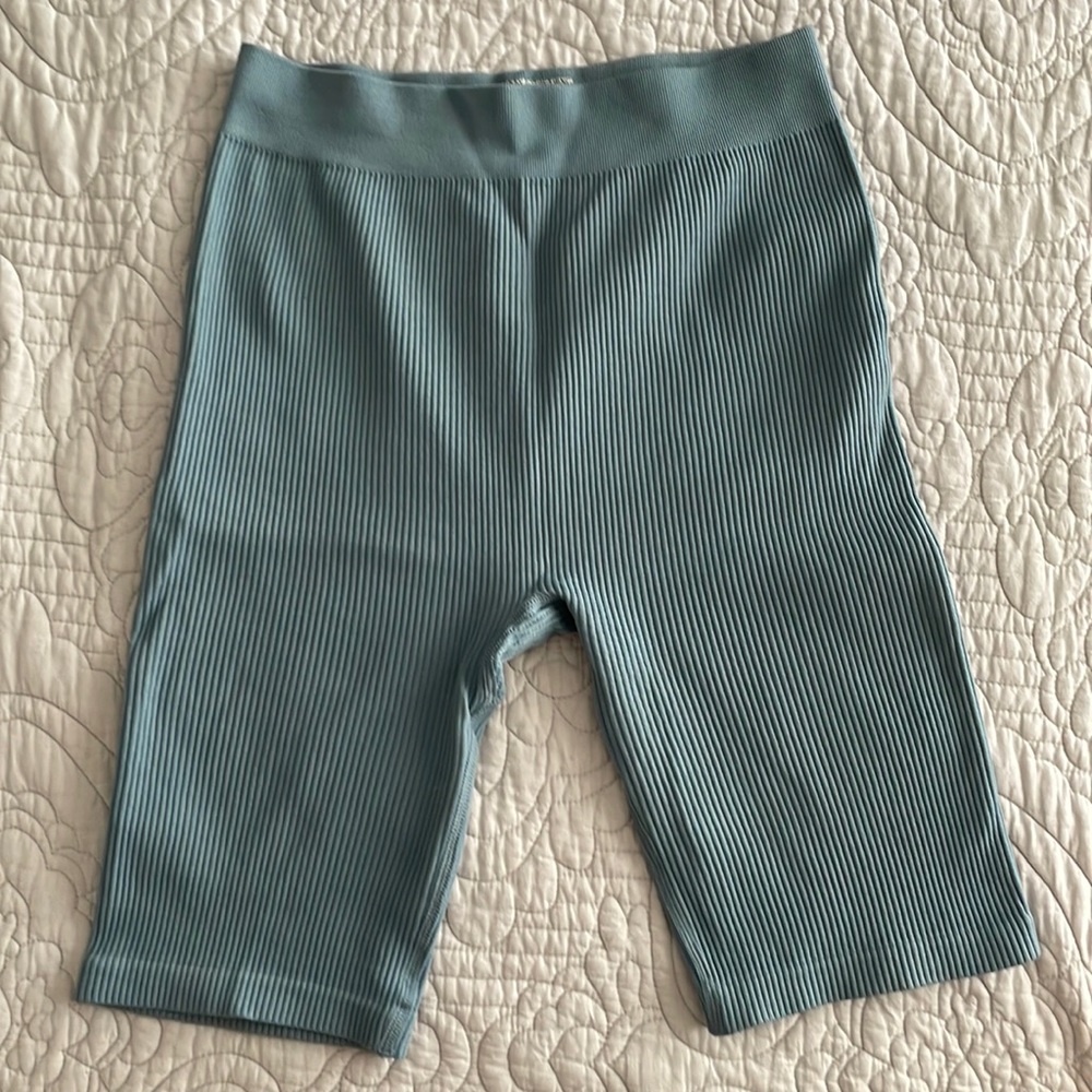 Ribbed Biker Shorts
